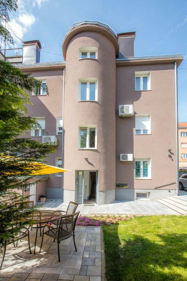 Apartments N10 Загреб Экстерьер фото